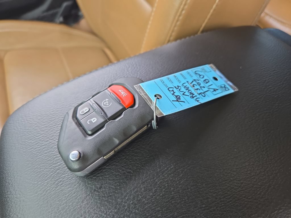 Used 2021 Jeep Wrangler Unlimited Sahara w/ Cold Weather Group AWD/4WD image 29