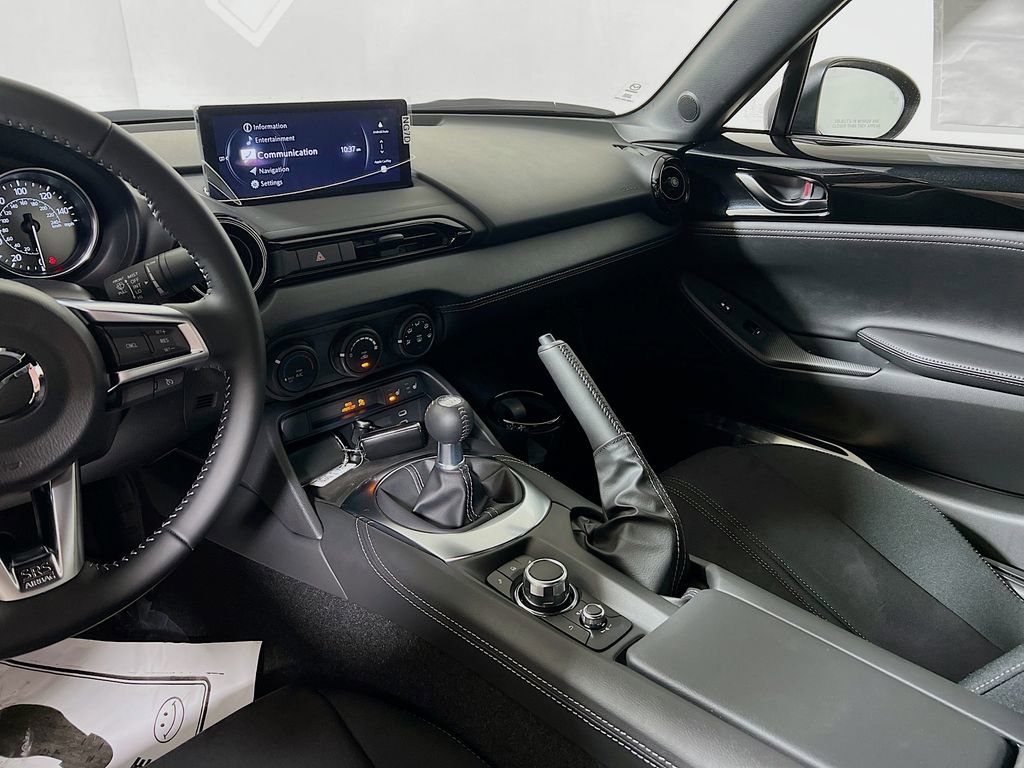 New 2026 MAZDA MX-5 Miata Club w/ Interior Package RWD image 19