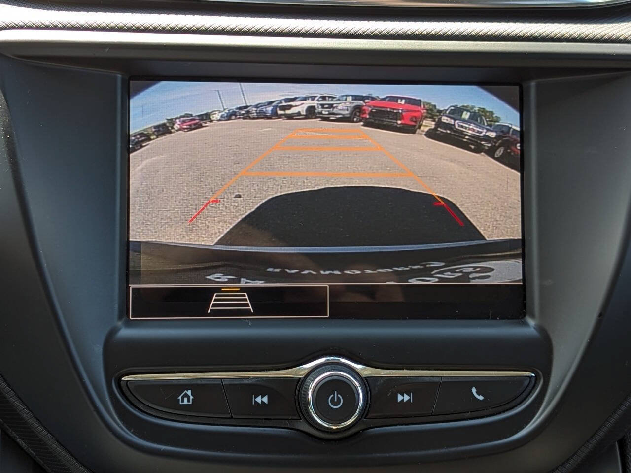 Used 2022 Chevrolet TrailBlazer LT FWD image 21