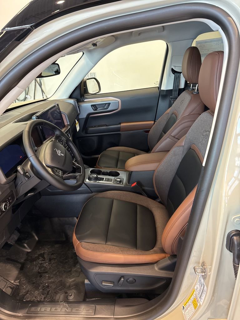 New 2025 Ford Bronco Sport Outer Banks w/ Sasquatch Outer Banks Package AWD/4WD image 16