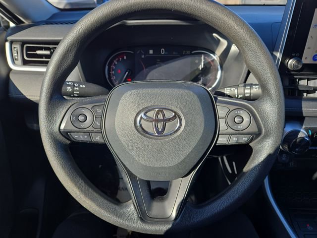 Used 2023 Toyota RAV4 XLE image 17