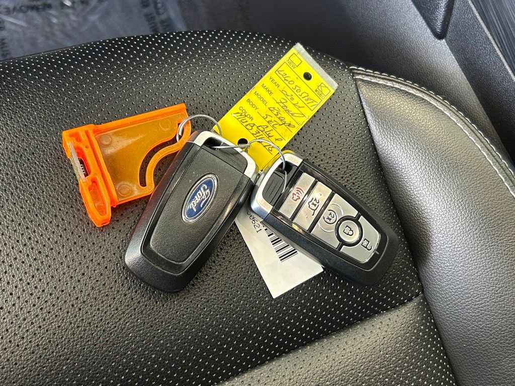 Certified 2021 Ford Escape SEL FWD image 43
