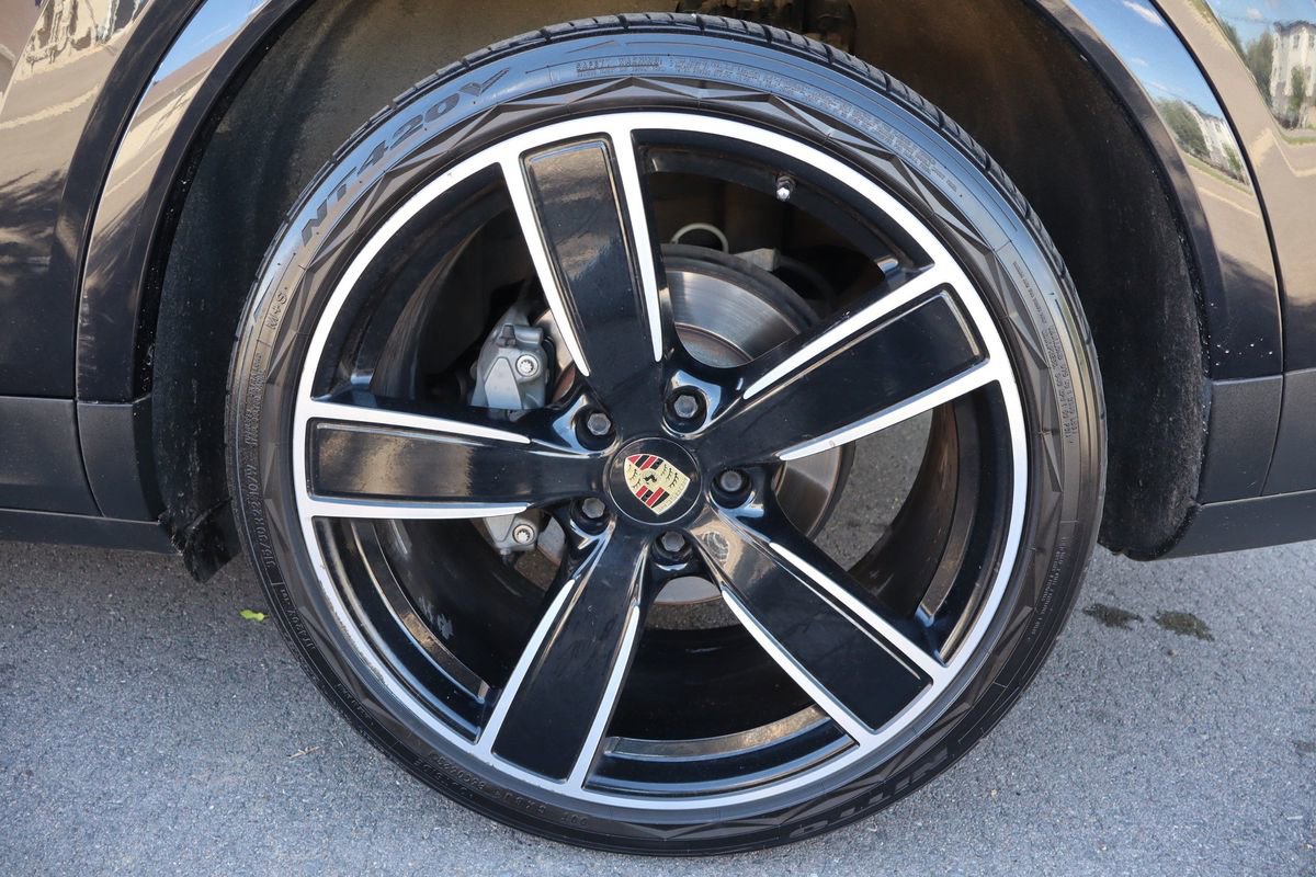 Used 2019 Porsche Cayenne S AWD/4WD image 44