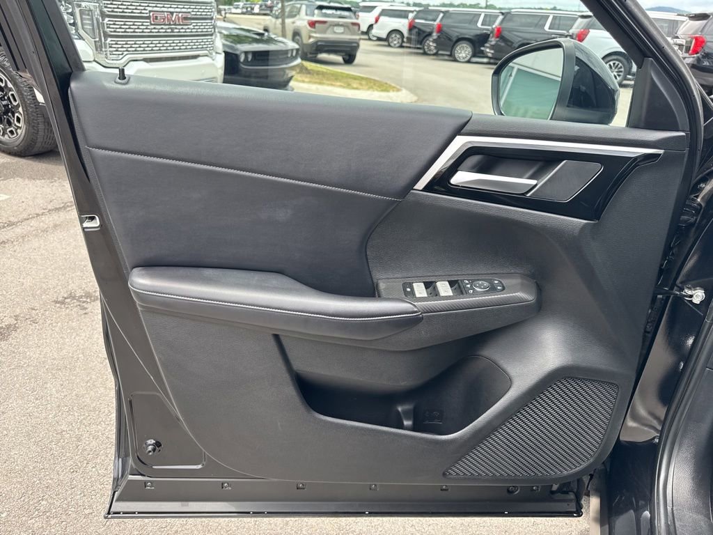 Used 2024 Mitsubishi Outlander SE AWD/4WD image 9