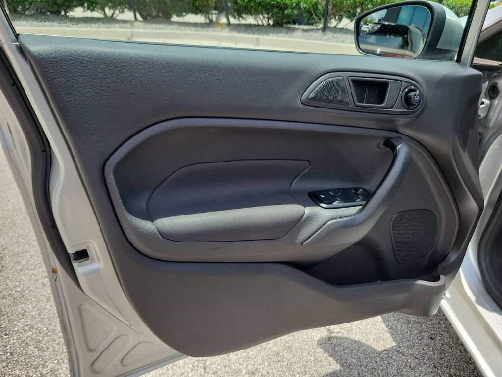Used 2019 Ford Fiesta SE FWD image 17