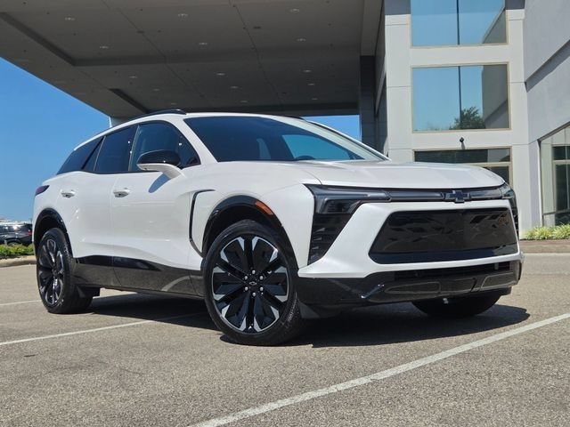 Used 2025 Chevrolet Blazer EV RS AWD/4WD image 2