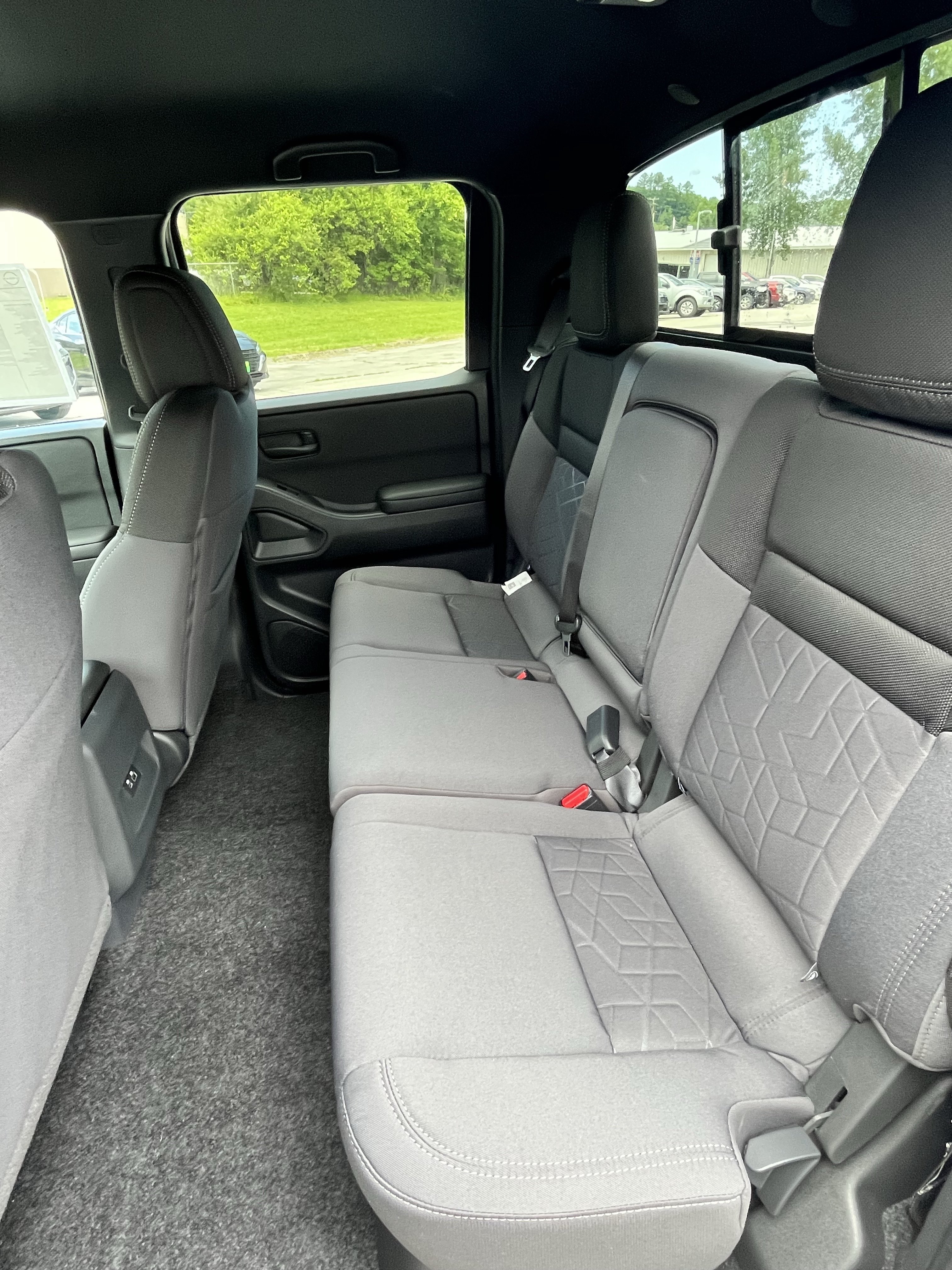 New 2026 Nissan Frontier SV w/ Tow Package AWD/4WD image 14