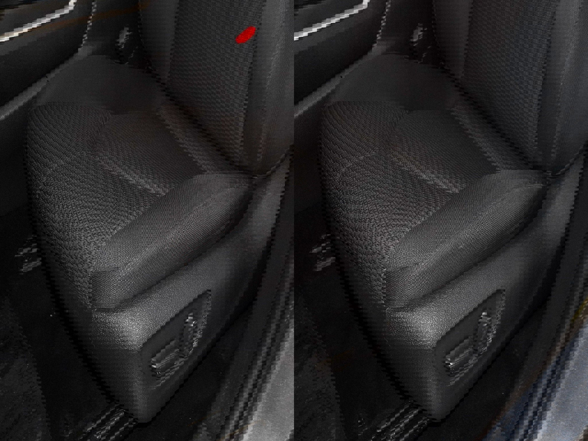 Used 2022 Toyota Highlander LE image 24