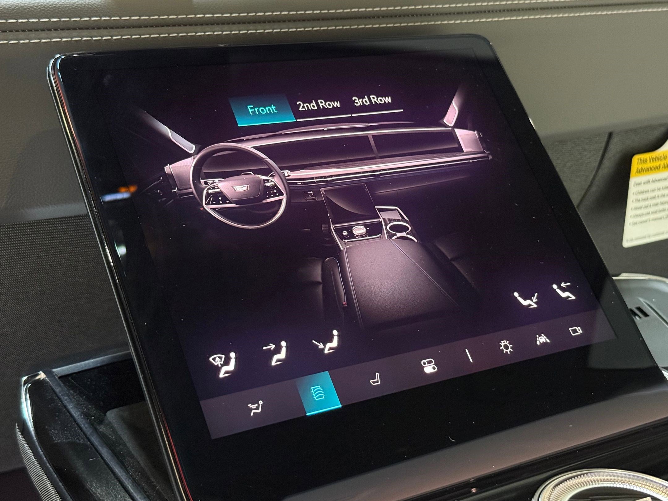 New 2025 Cadillac Escalade IQ Luxury 1 w/ Smart Trailering package image 35