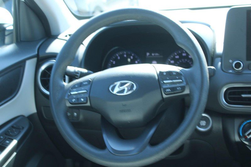 Used 2023 Hyundai Kona SEL AWD/4WD image 14