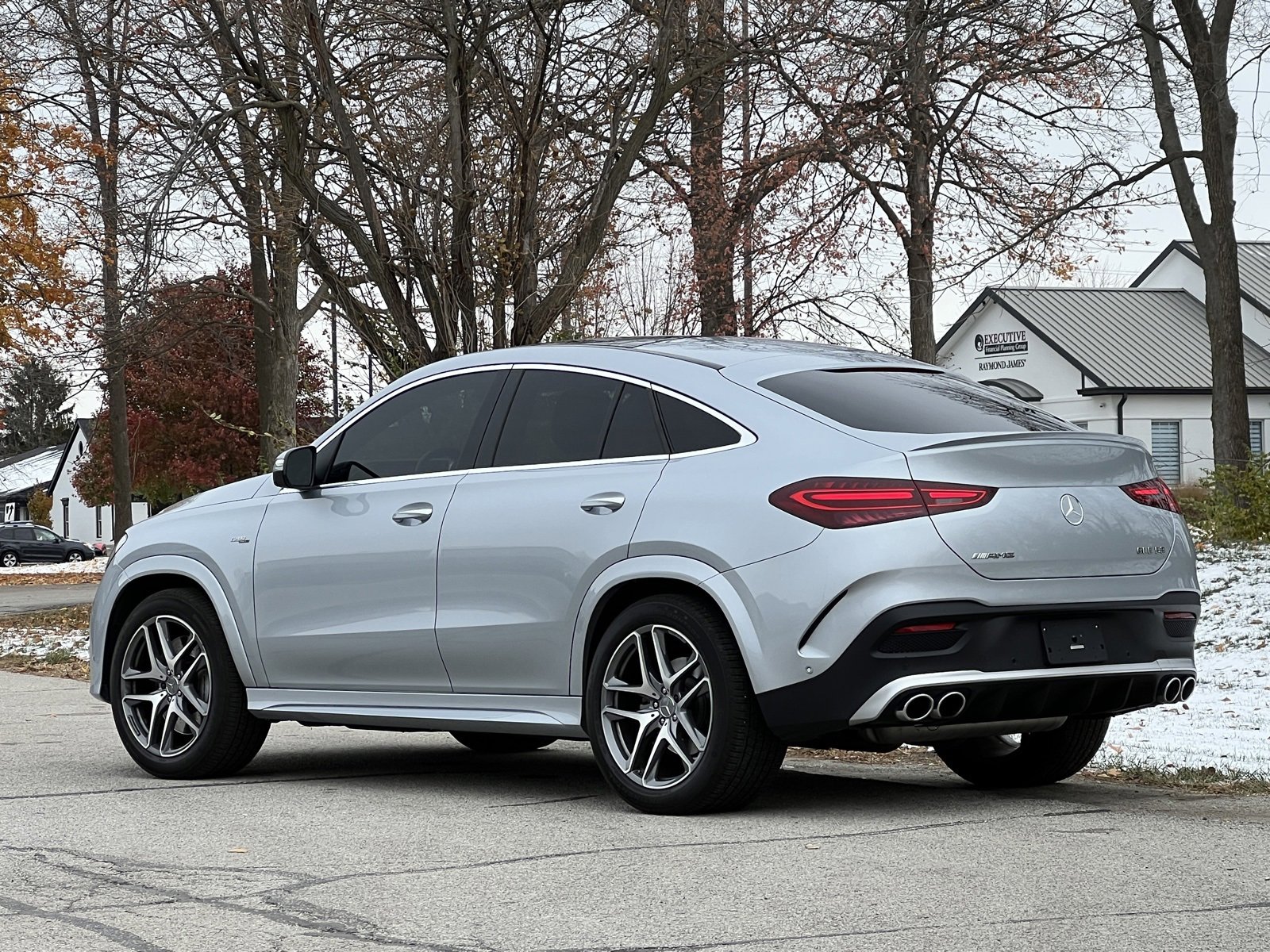 Used 2025 Mercedes-Benz GLE 53 AMG 4MATIC Coupe image 3