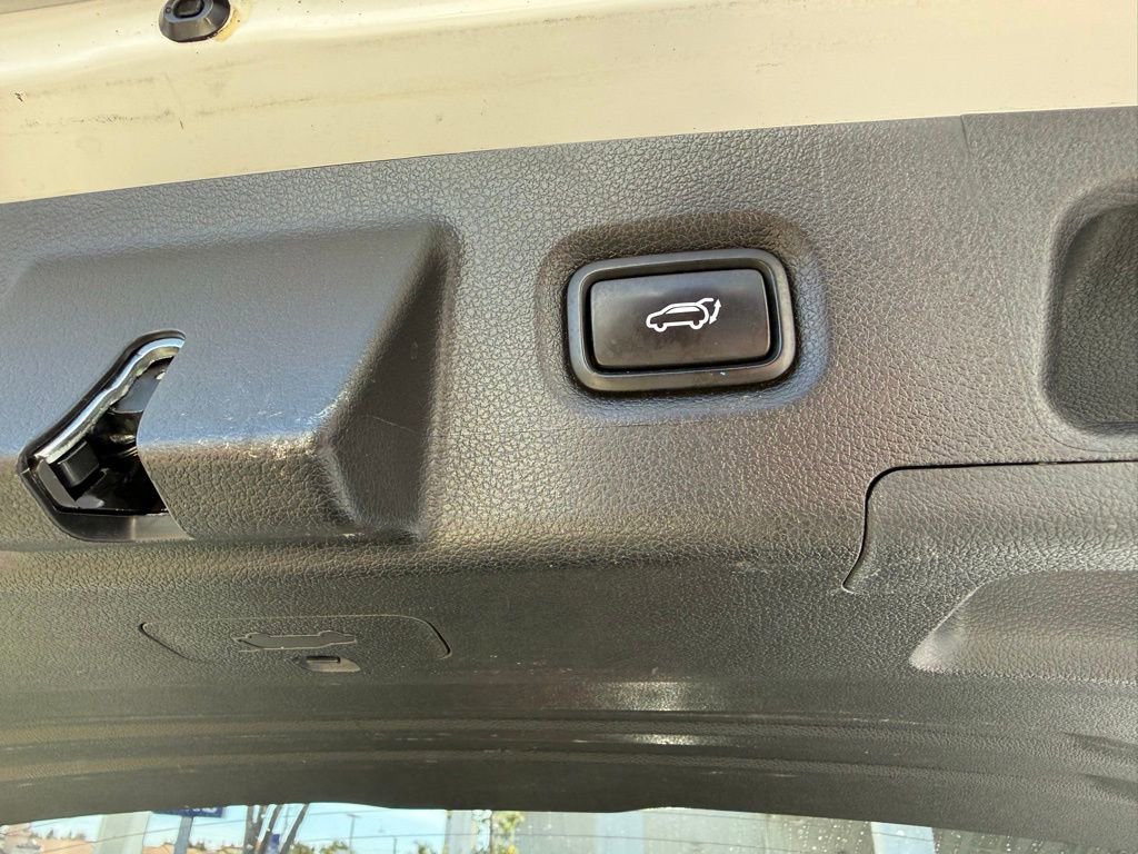 Used 2023 Hyundai Santa Fe Calligraphy image 20