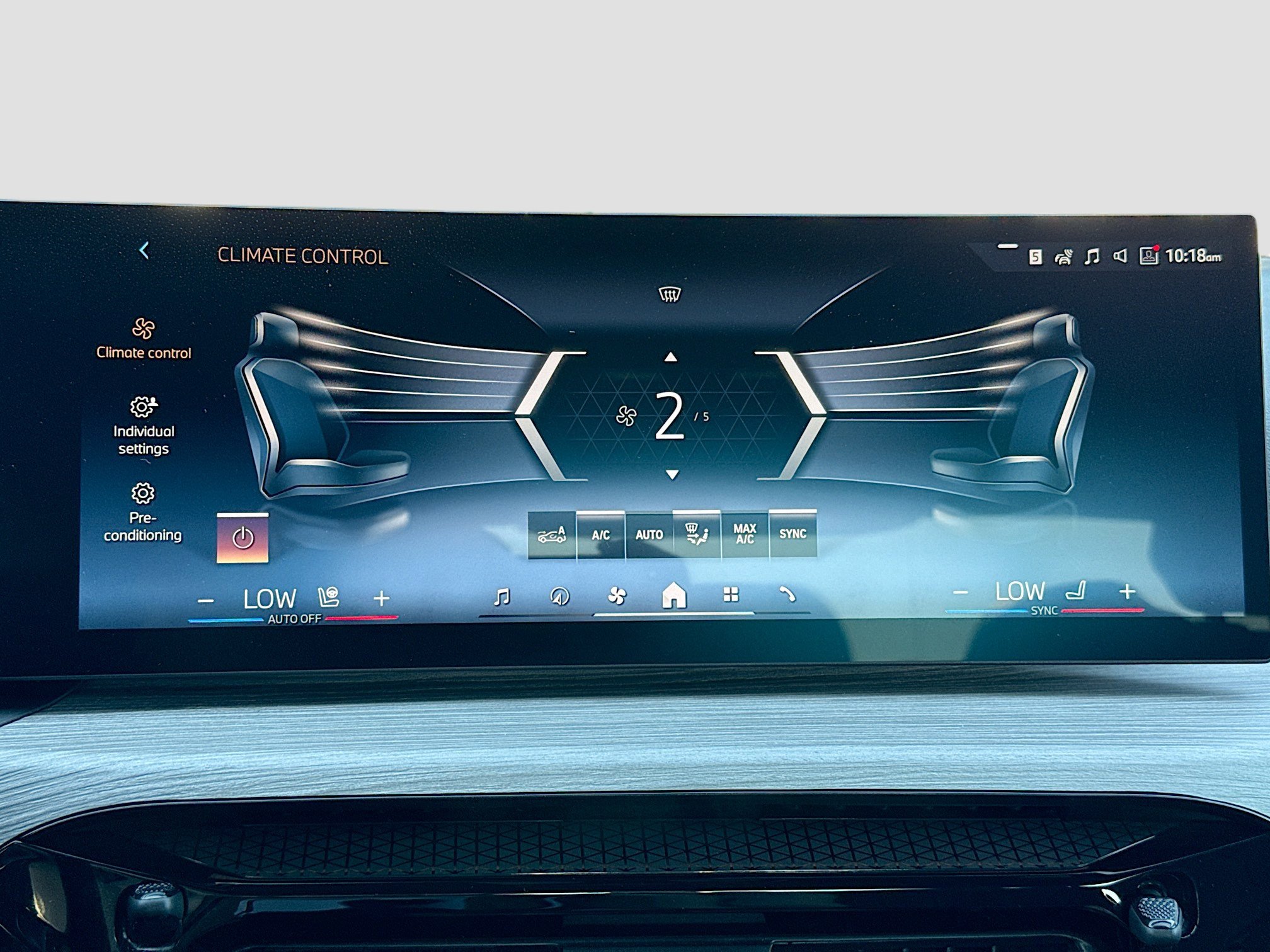 New 2026 BMW 330i Sedan w/ Convenience Package image 36