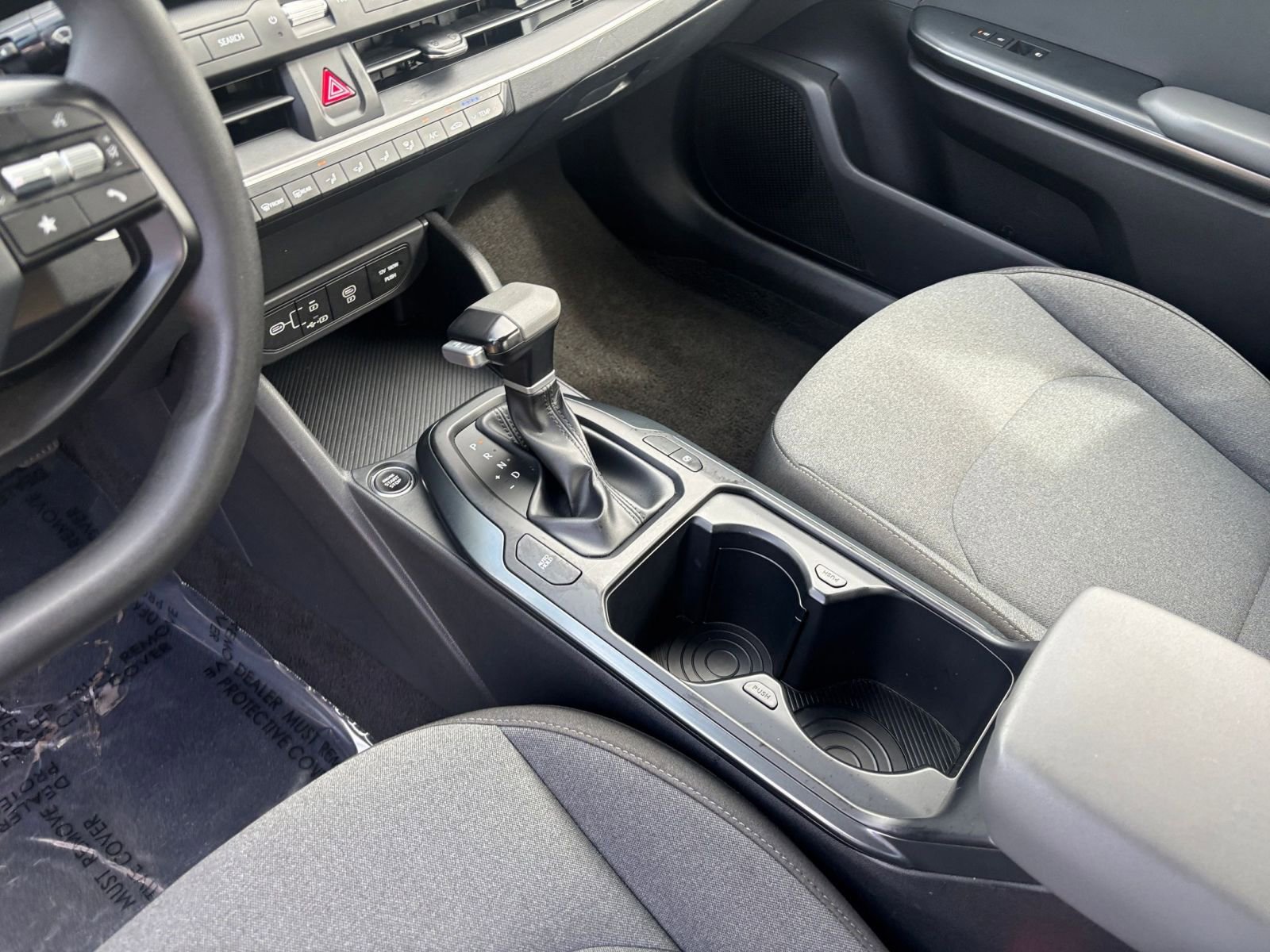 Used 2025 Kia K4 FWD image 43