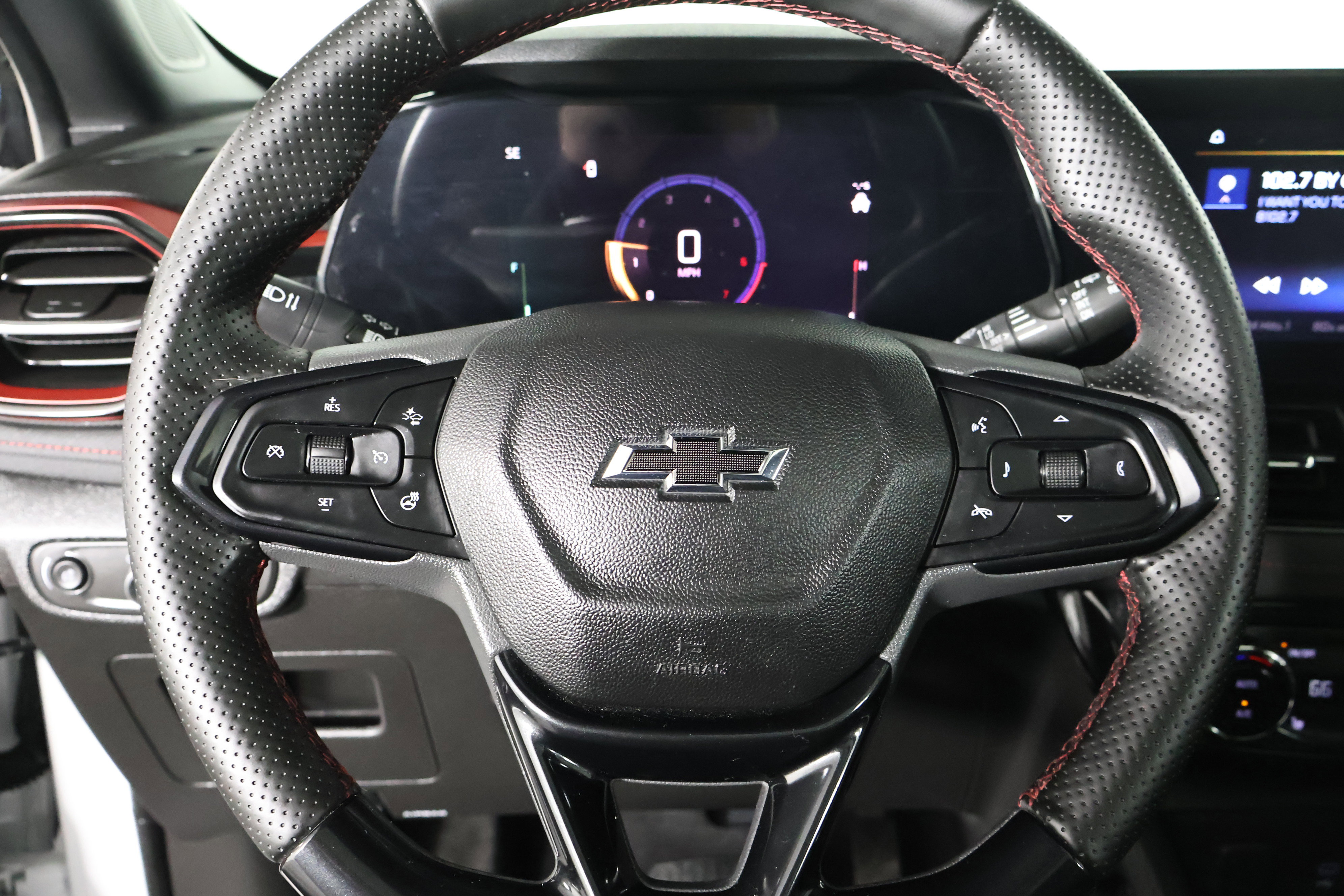 Used 2025 Chevrolet TrailBlazer RS w/ Convenience Package image 19