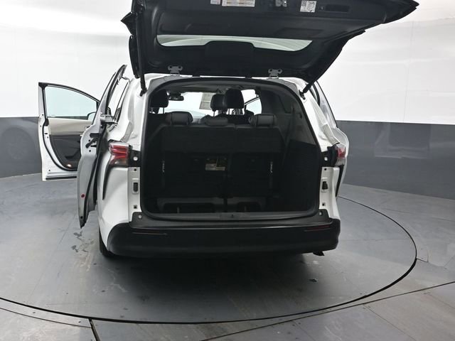 Certified 2022 Toyota Sienna XLE image 54