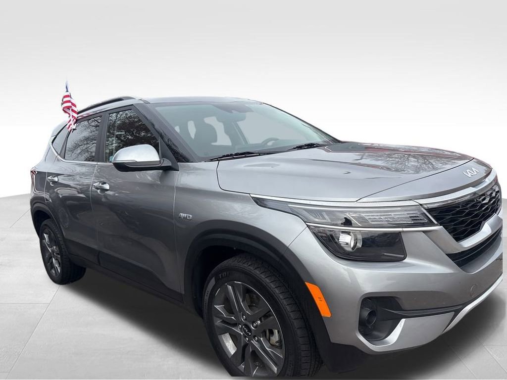 Used 2023 Kia Seltos S image 11