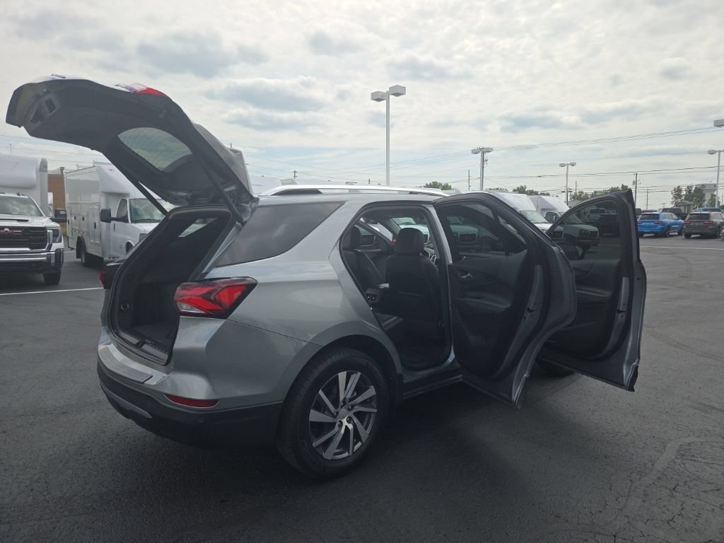 Used 2024 Chevrolet Equinox Premier FWD image 15