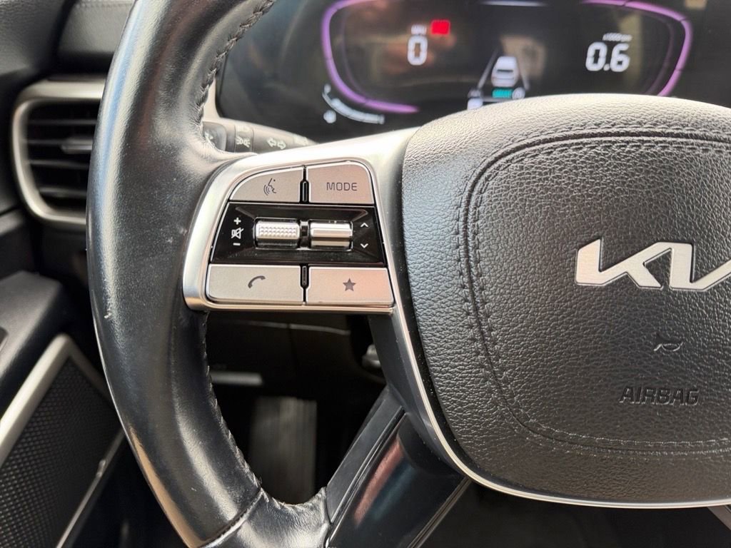 Used 2023 Kia Telluride S image 21