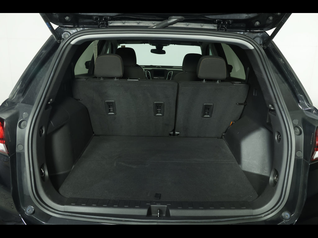Used 2023 Chevrolet Equinox LT FWD image 9