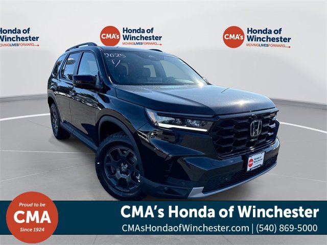 New 2025 Honda Pilot TrailSport image 1