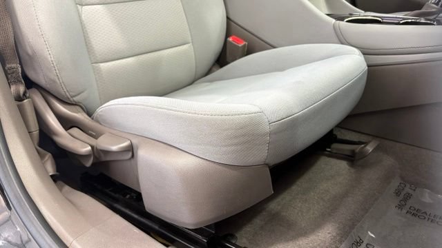 Used 2018 Chevrolet Malibu LT w/ Driver Confidence Package FWD image 21