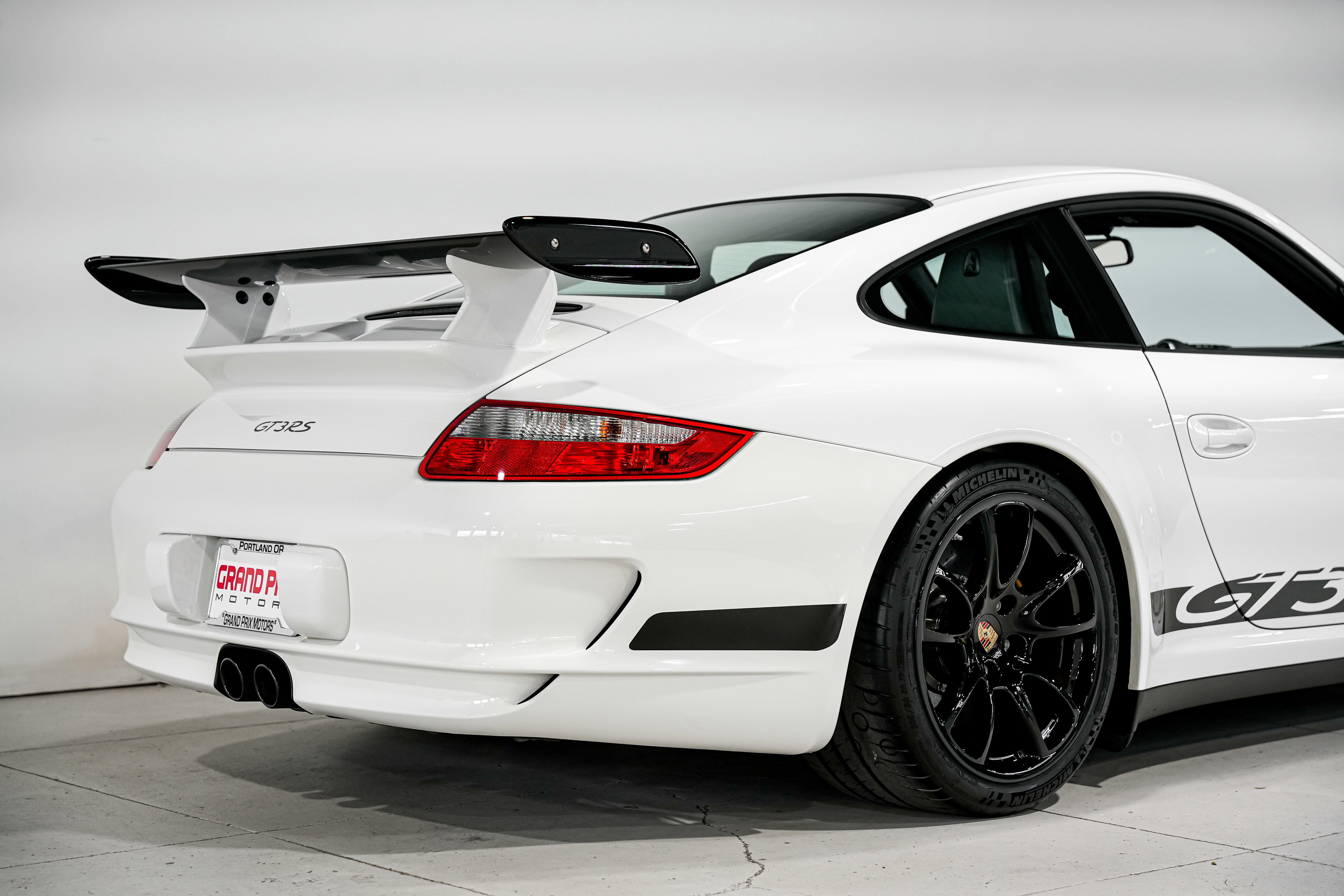 Used 2008 Porsche 911 GT3 RS image 40