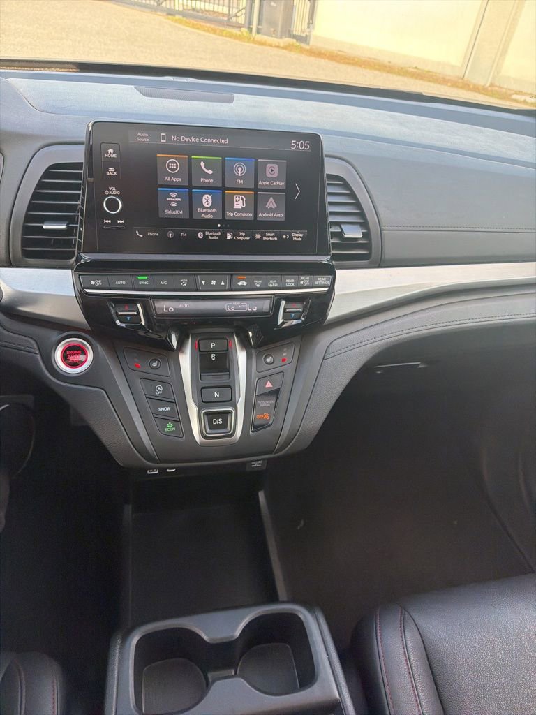 Used 2025 Honda Odyssey Sport-L image 28