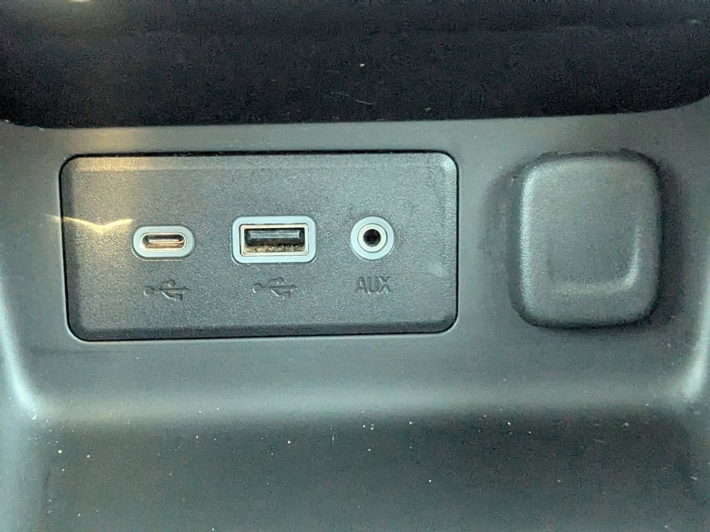 Used 2018 GMC Terrain SLE image 22