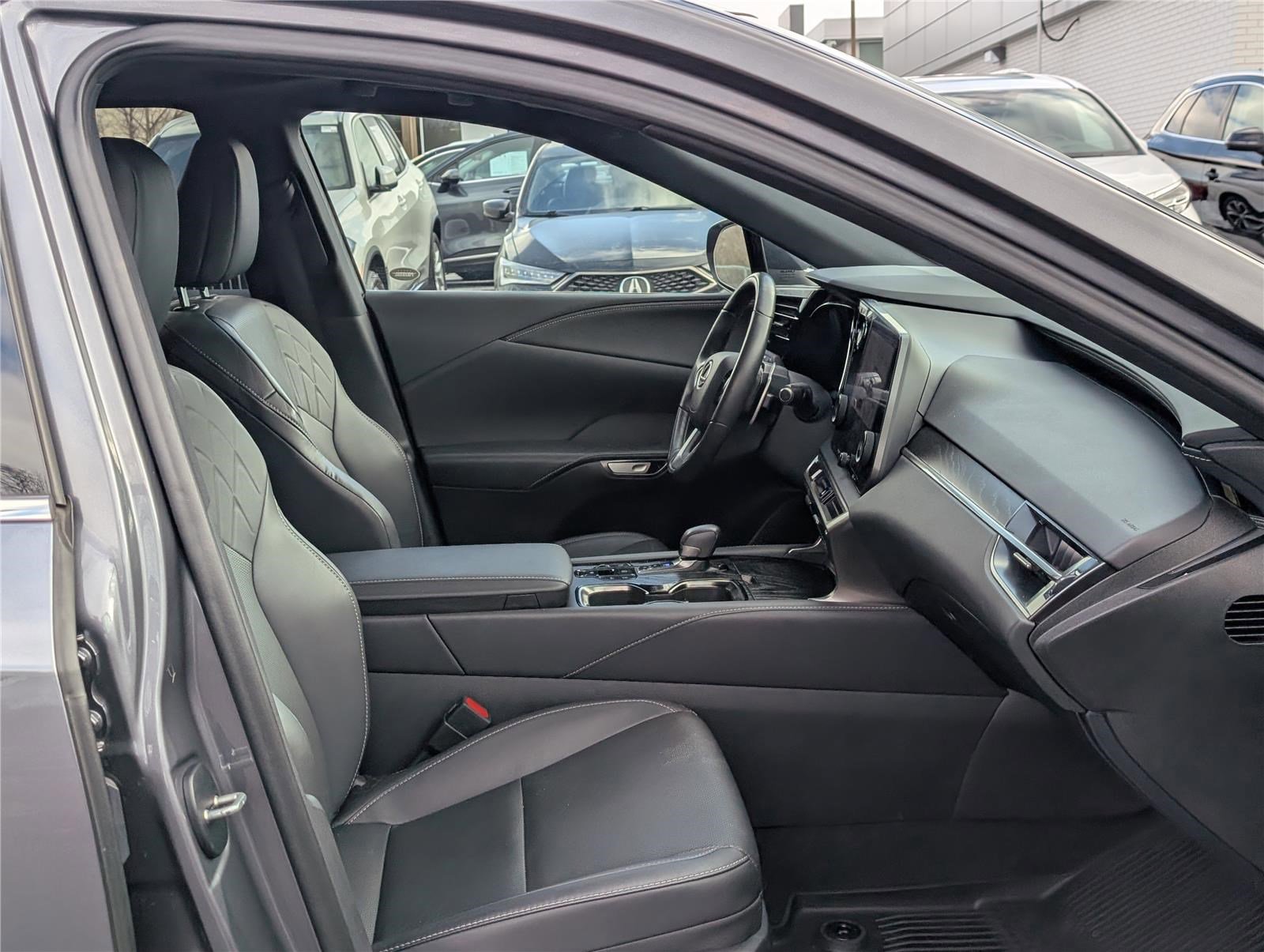 Used 2023 Lexus RX 350 Premium w/ Accessory Package image 11