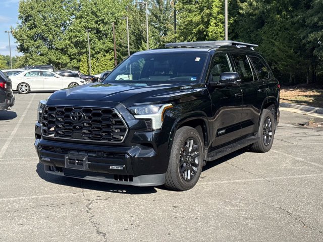 Used 2024 Toyota Sequoia Platinum AWD/4WD image 5