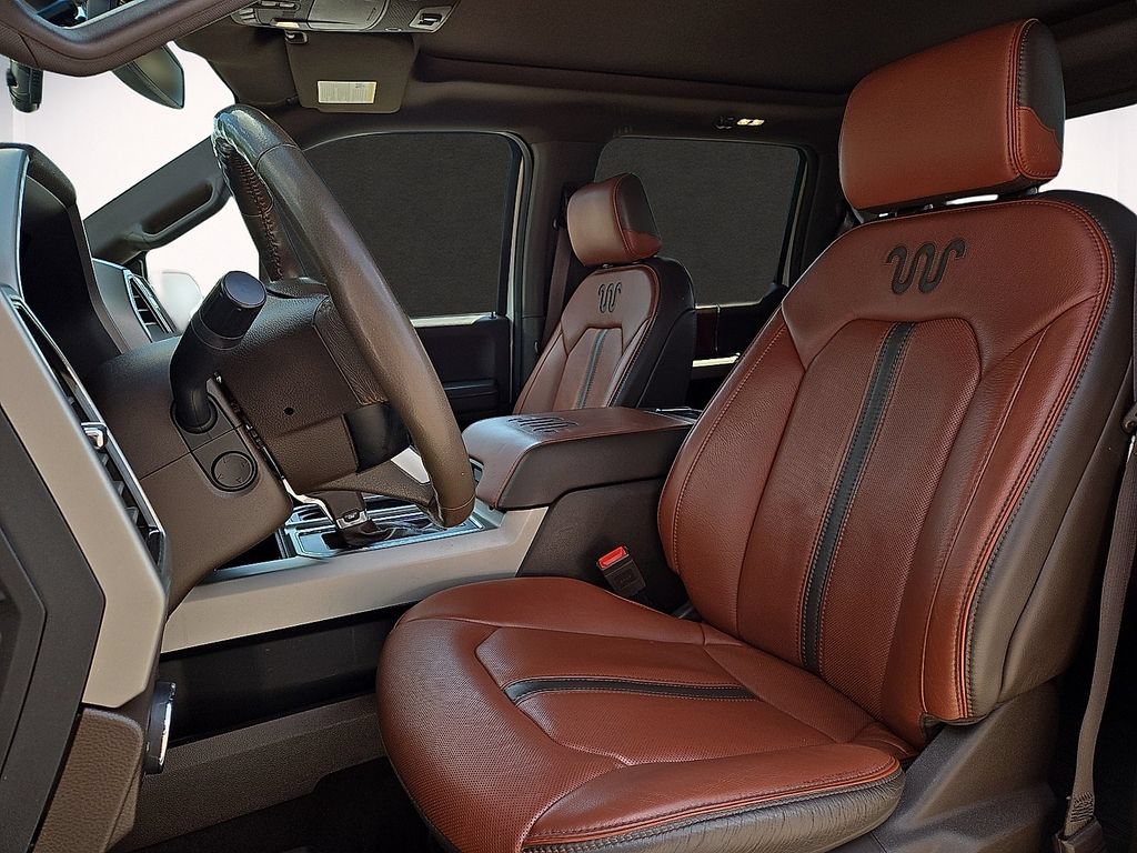Used 2018 Ford F150 King Ranch w/ Equipment Group 601A Luxury AWD/4WD image 12