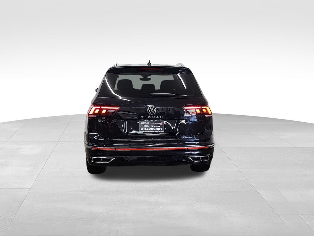 Used 2022 Volkswagen Tiguan SEL R-Line AWD/4WD image 8
