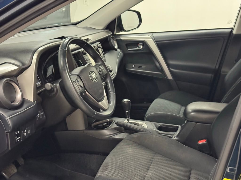 Used 2018 Toyota RAV4 XLE image 22
