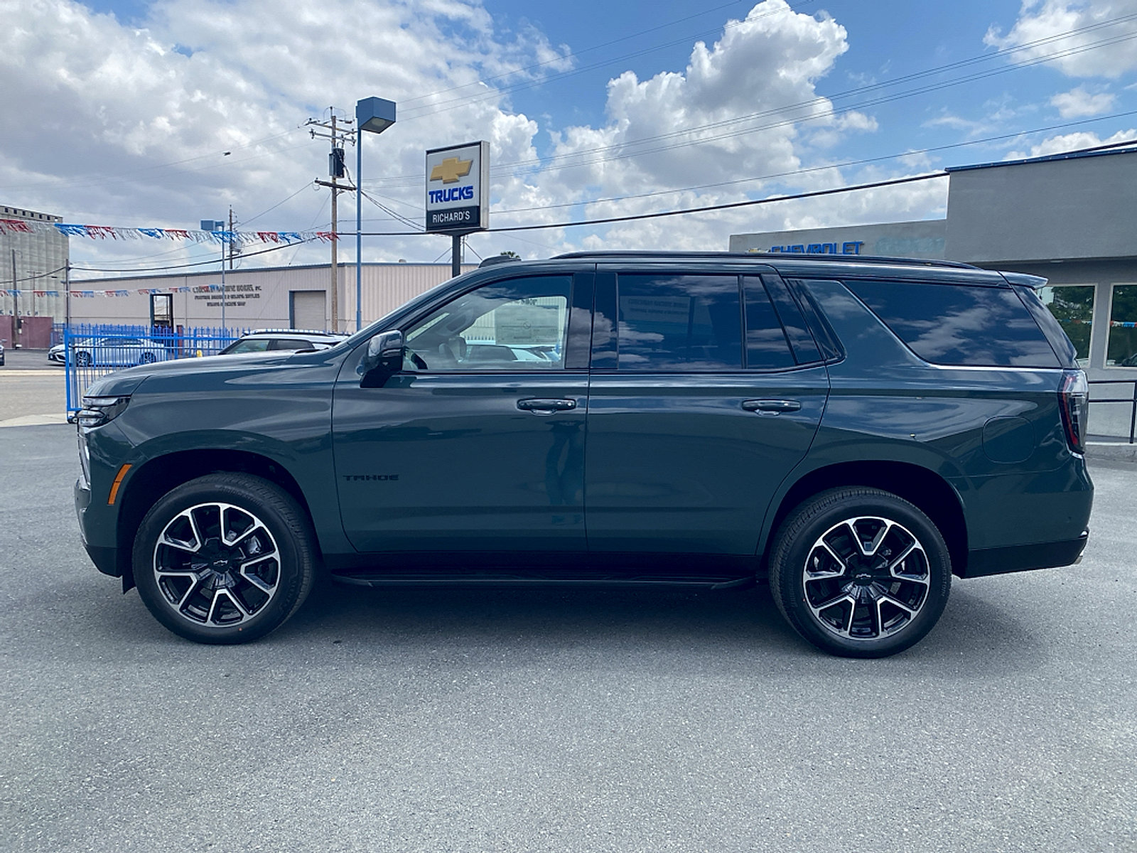 New 2026 Chevrolet Tahoe RST w/ Comfort Package AWD/4WD image 7