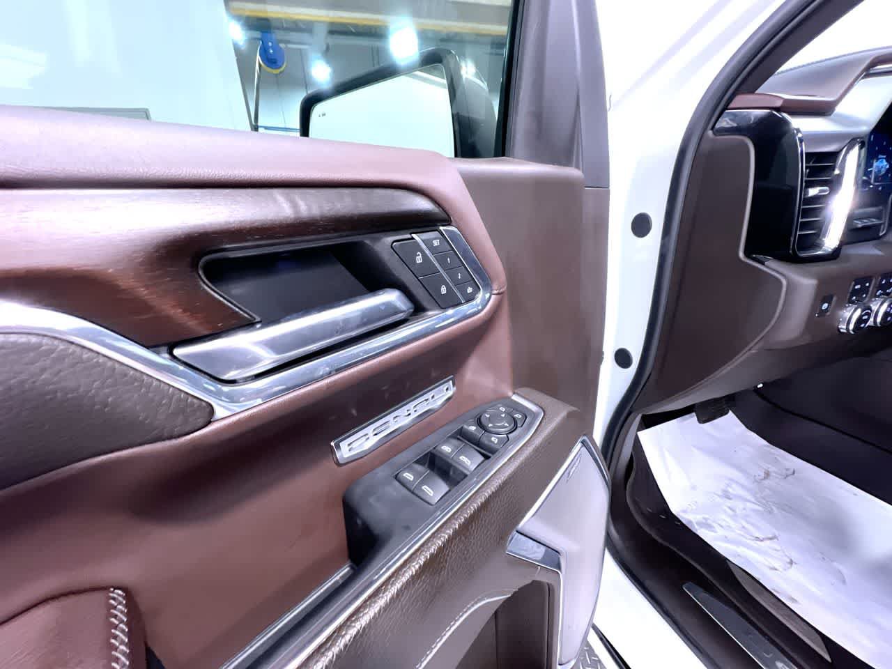 Used 2024 GMC Sierra 1500 Denali w/ Denali Reserve Package AWD/4WD image 12