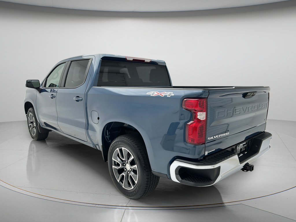 Used 2024 Chevrolet Silverado 1500 LT AWD/4WD image 7