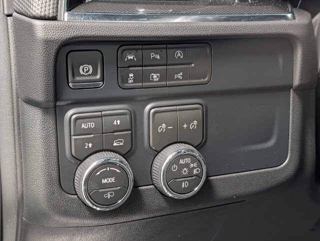 Used 2026 Chevrolet Tahoe RST w/ RST Capability Package AWD/4WD image 20