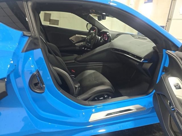 Used 2024 Chevrolet Corvette Stingray Preferred Cpe w/ Z51 Performance Package RWD image 8