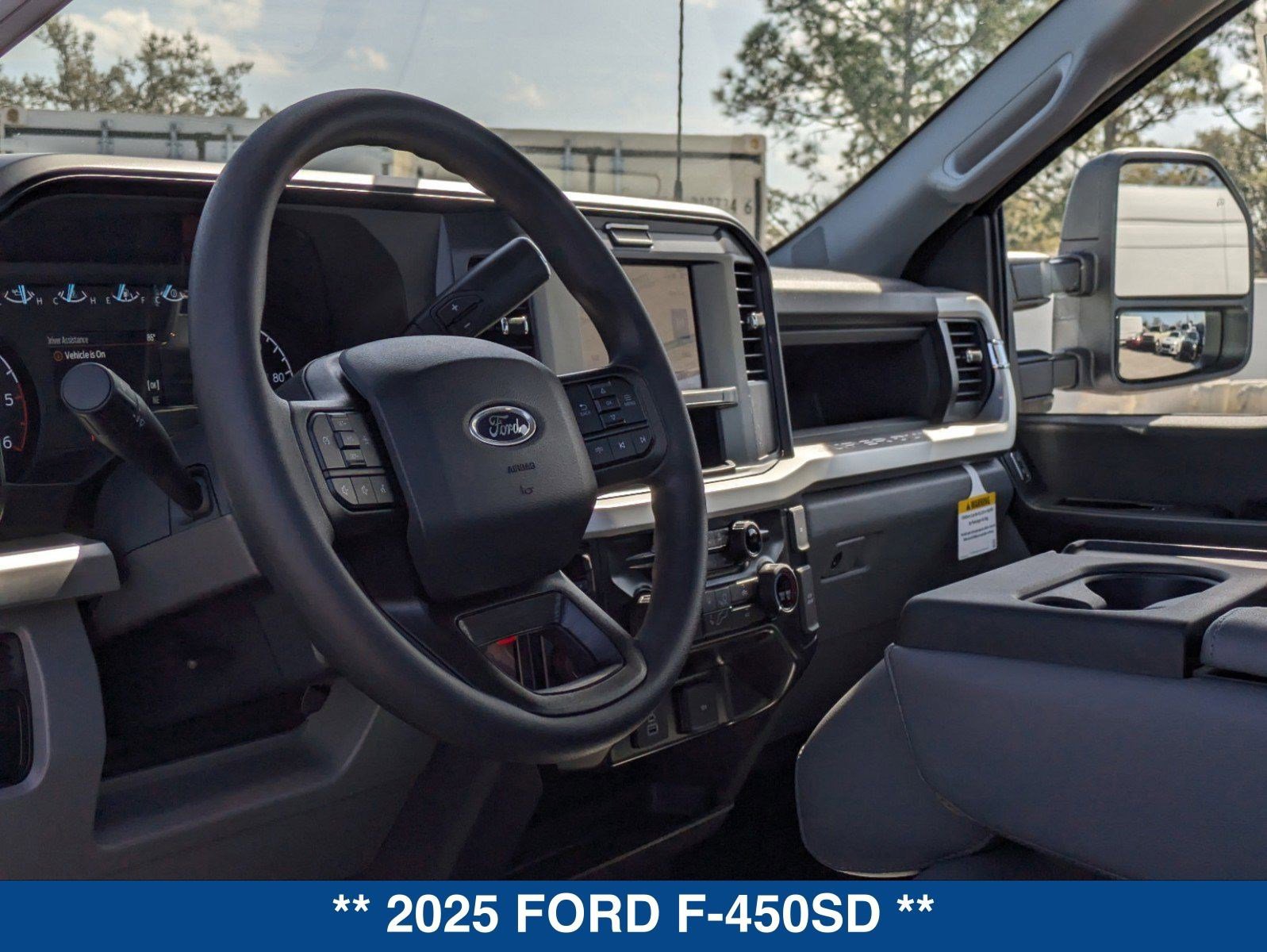 New 2025 Ford F450 XL w/ XL Chrome Package RWD image 18