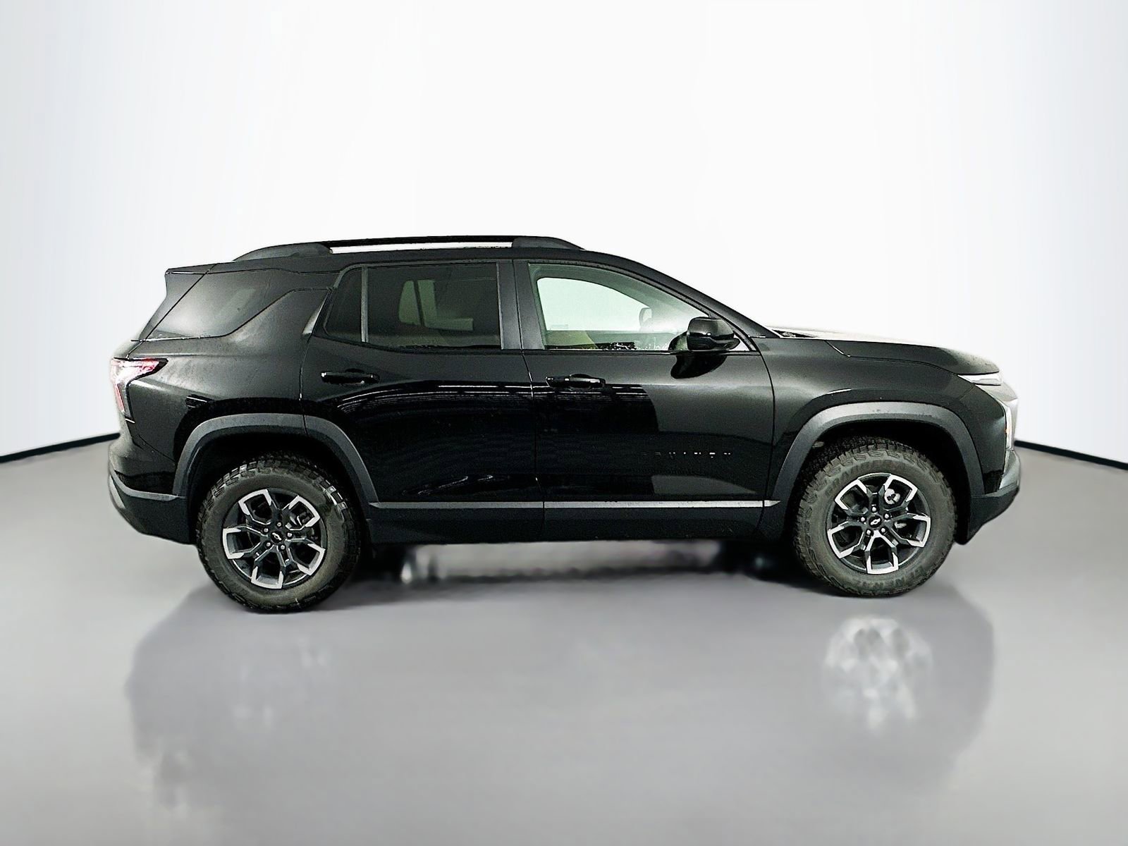 New 2026 Chevrolet Equinox ACTIV image 8