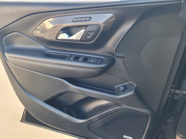 Used 2023 GMC Terrain Denali w/ Black Diamond Edition image 14