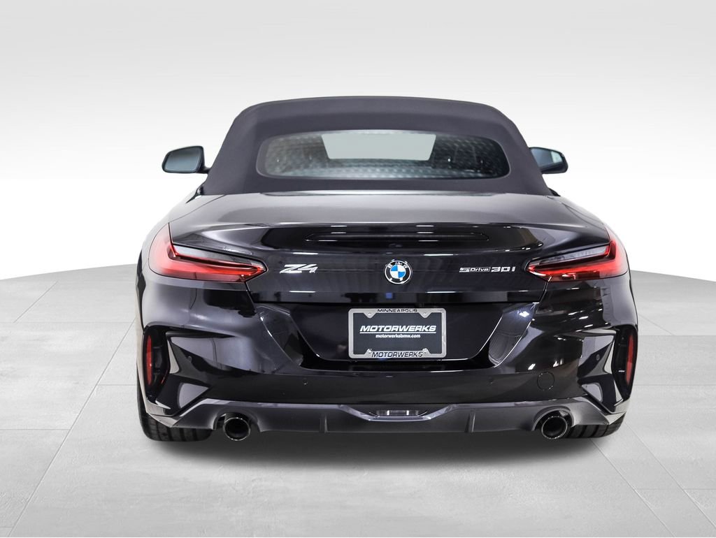 Used 2025 BMW Z4 sDrive30i w/ Premium Package image 4
