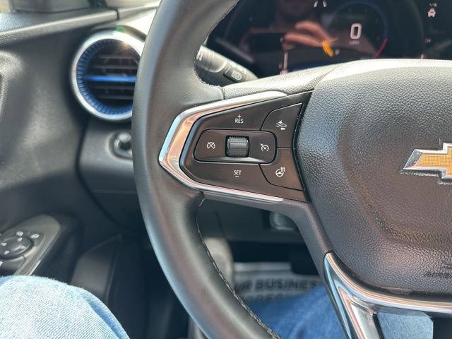 Used 2025 Chevrolet Trax LT w/ LT Convenience Package FWD image 21