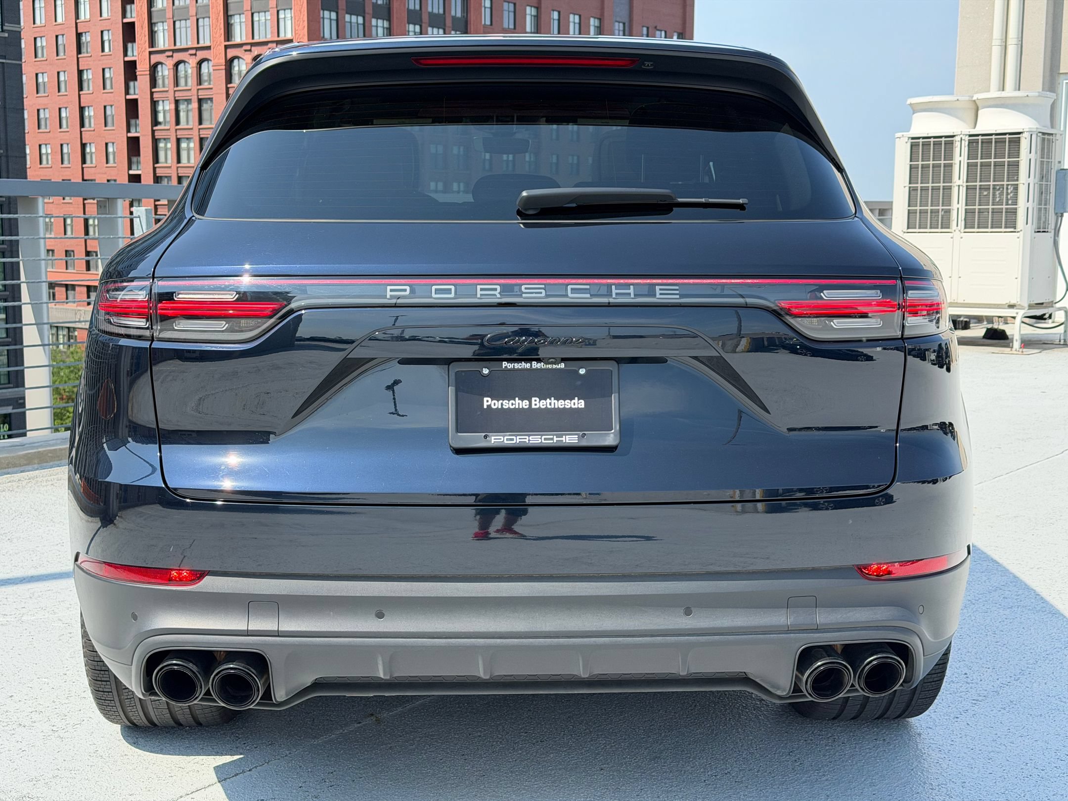 Certified 2023 Porsche Cayenne Platinum Edition AWD/4WD image 6