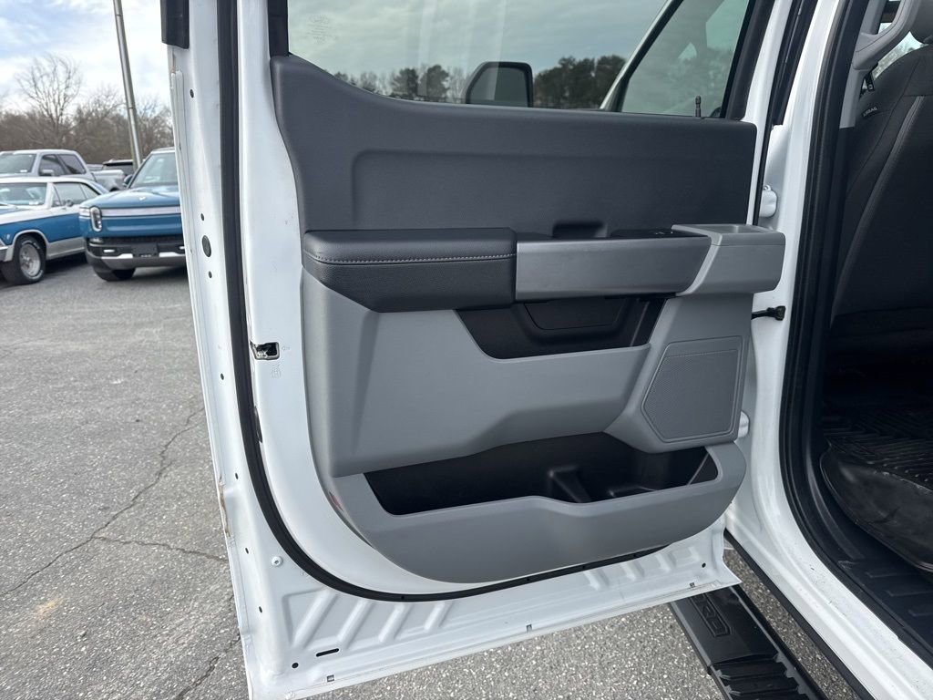 Used 2023 Ford F250 XL w/ STX Appearance Package image 24