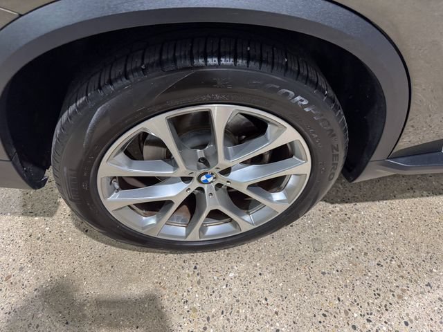 Used 2021 BMW X5 xDrive40i w/ Convenience Package AWD/4WD image 29
