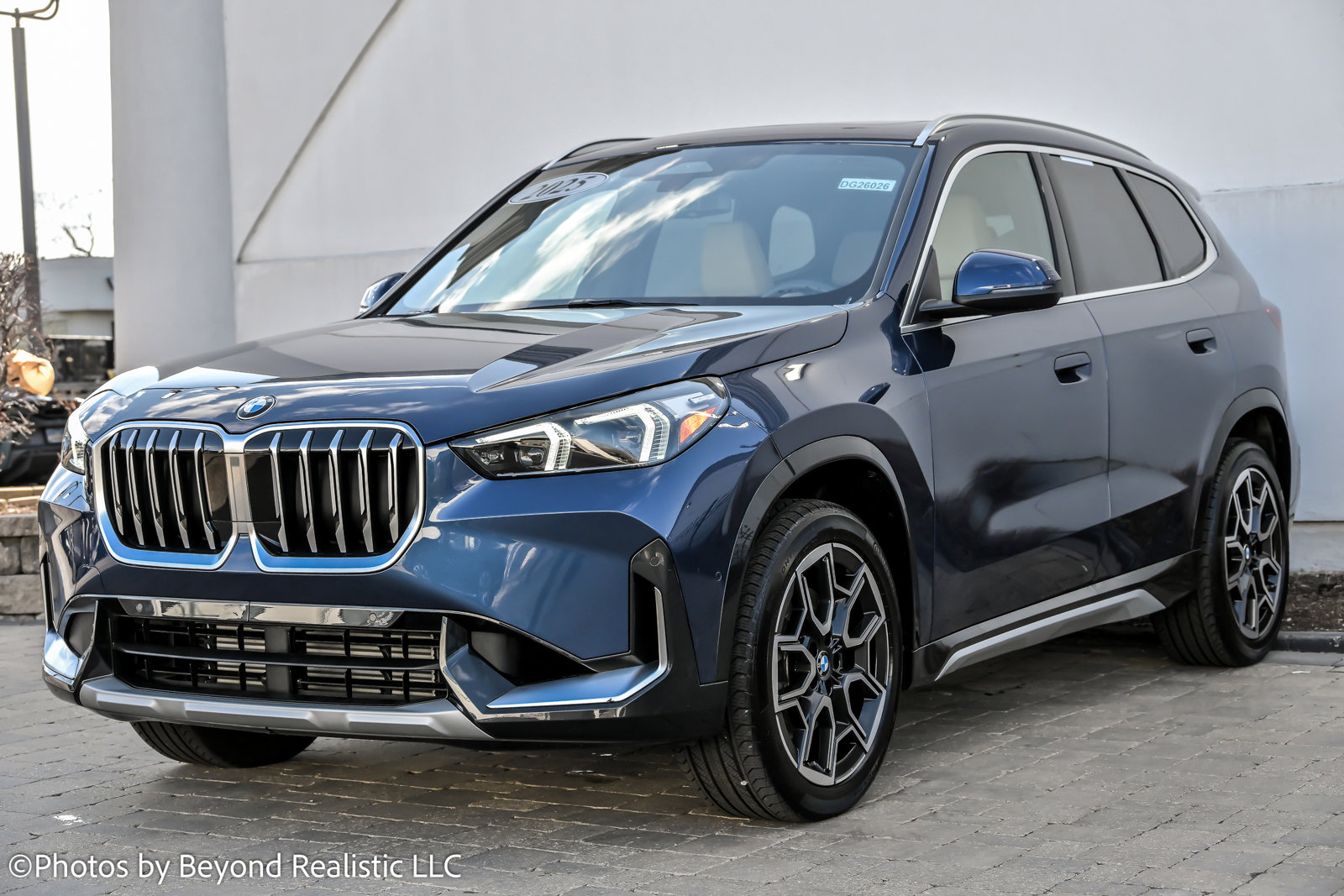Used 2025 BMW X1 xDrive28i w/ Convenience Package image 3