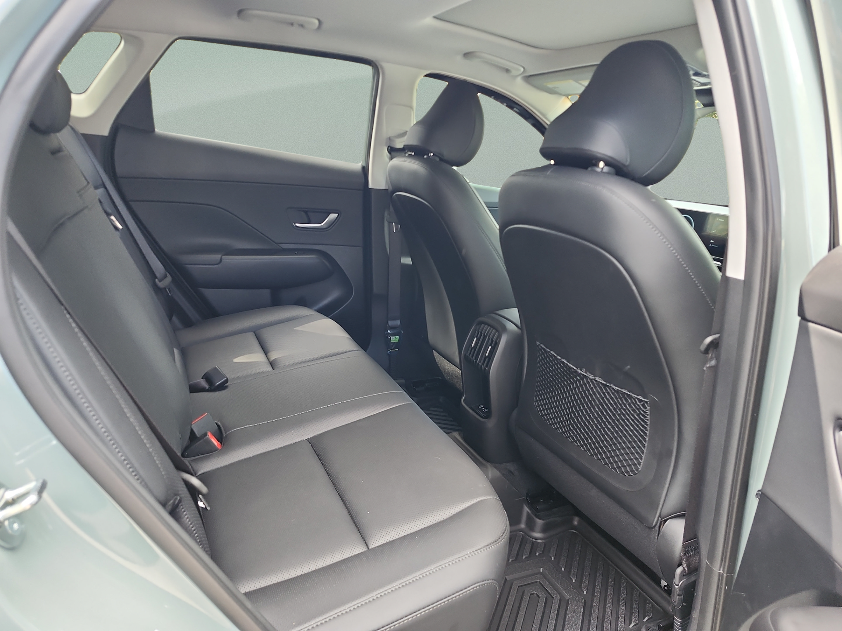 Used 2026 Hyundai Kona Limited FWD image 18