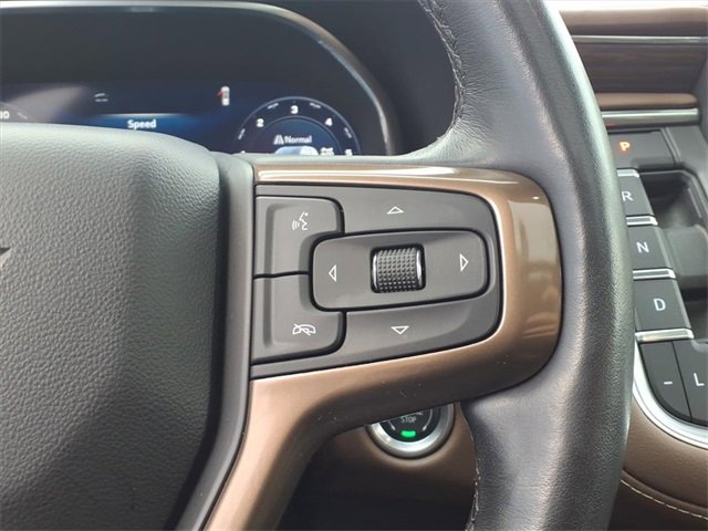 Used 2024 Chevrolet Suburban High Country w/ Advanced Technology Package image 17